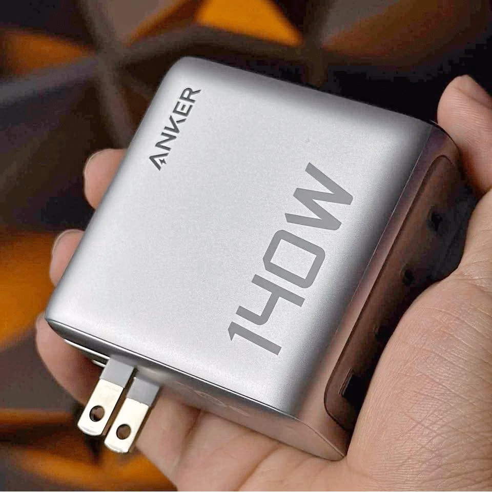 Anker 140W PD 3.1 charger ports and touch control